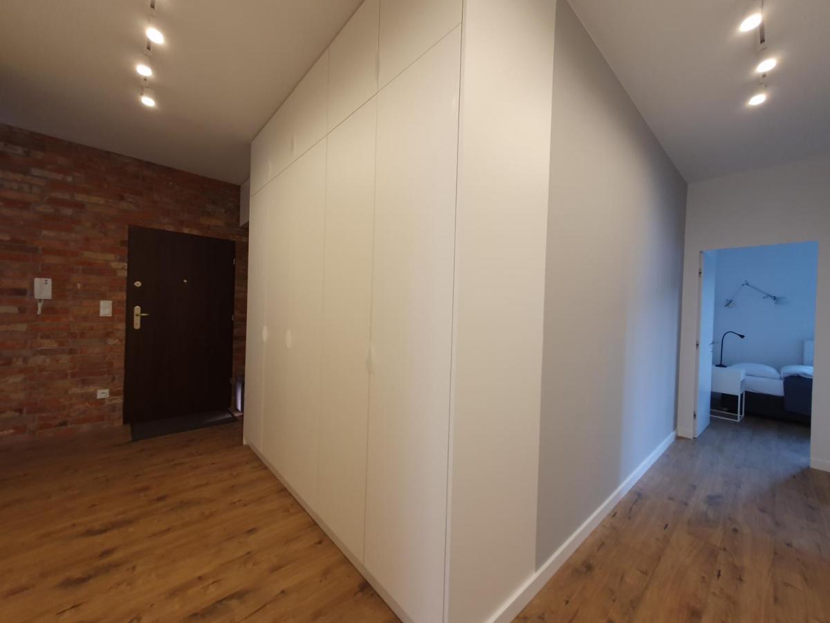 Apartamento Royal Family Metro Mlociny