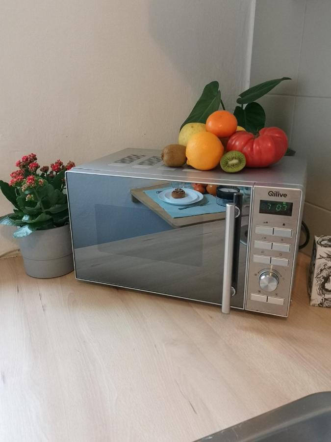 Apartment Woloska 80