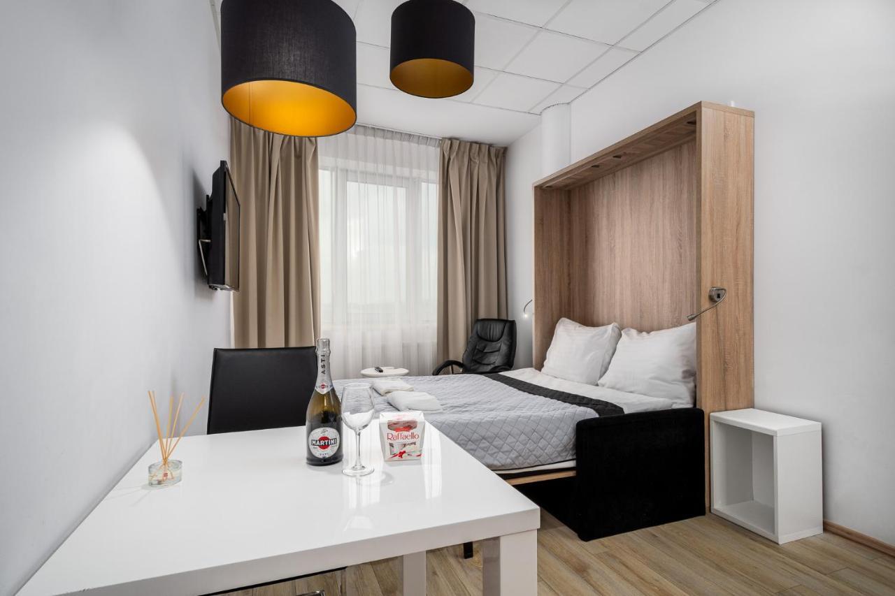 Aleje Jerozolimskie Street Apartment *
