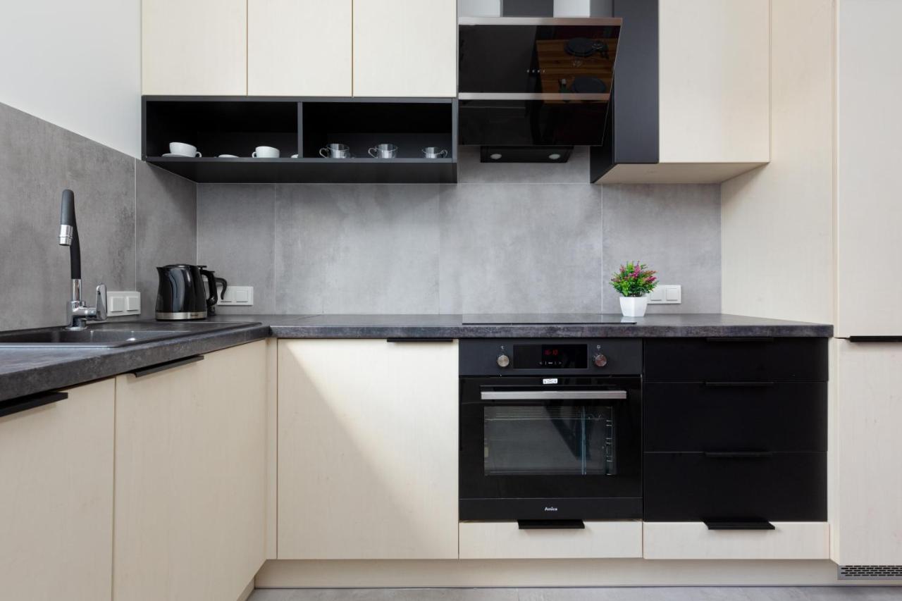 Apartment City Center Grzybowska With Parking By Renters