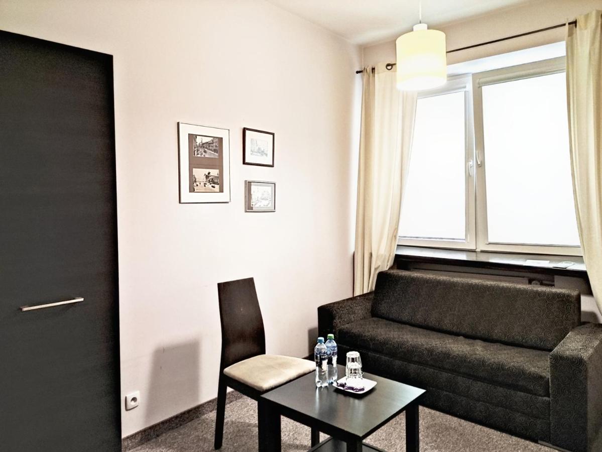 Bed & Breakfast Helvetia - Private And Warsaw