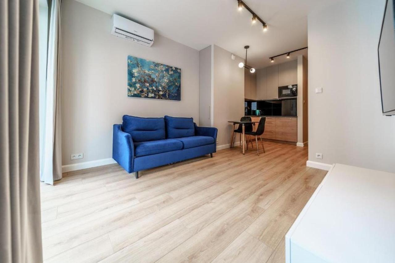 Golden Apartments/city Center/s65/28