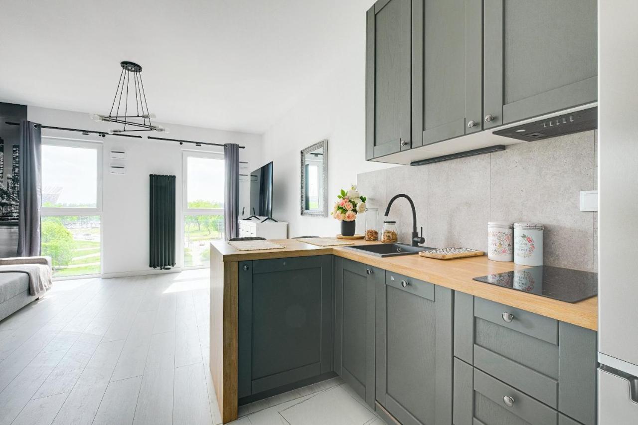 Targowa 10 London Studio