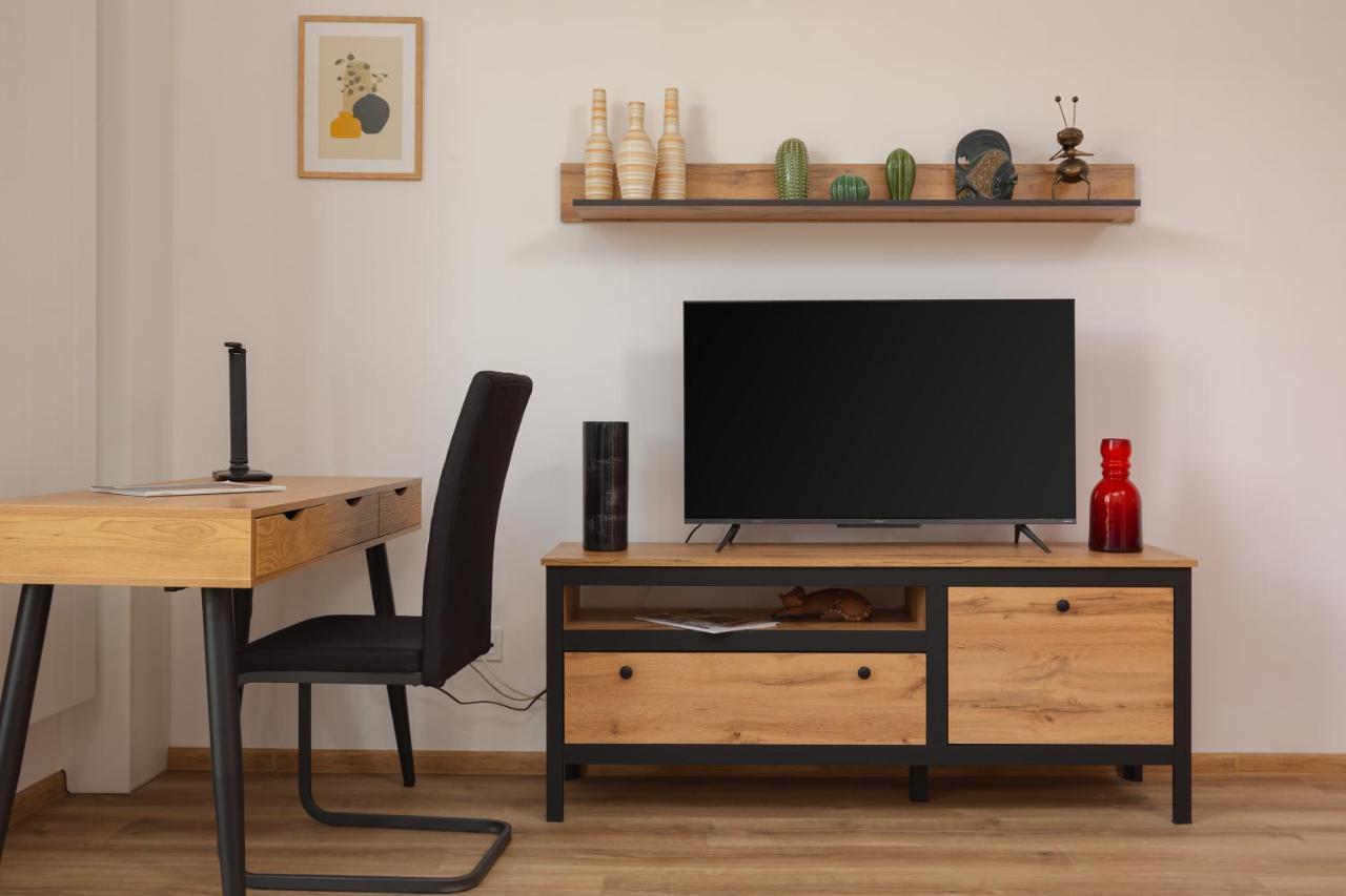 Center By Renters Warsaw
