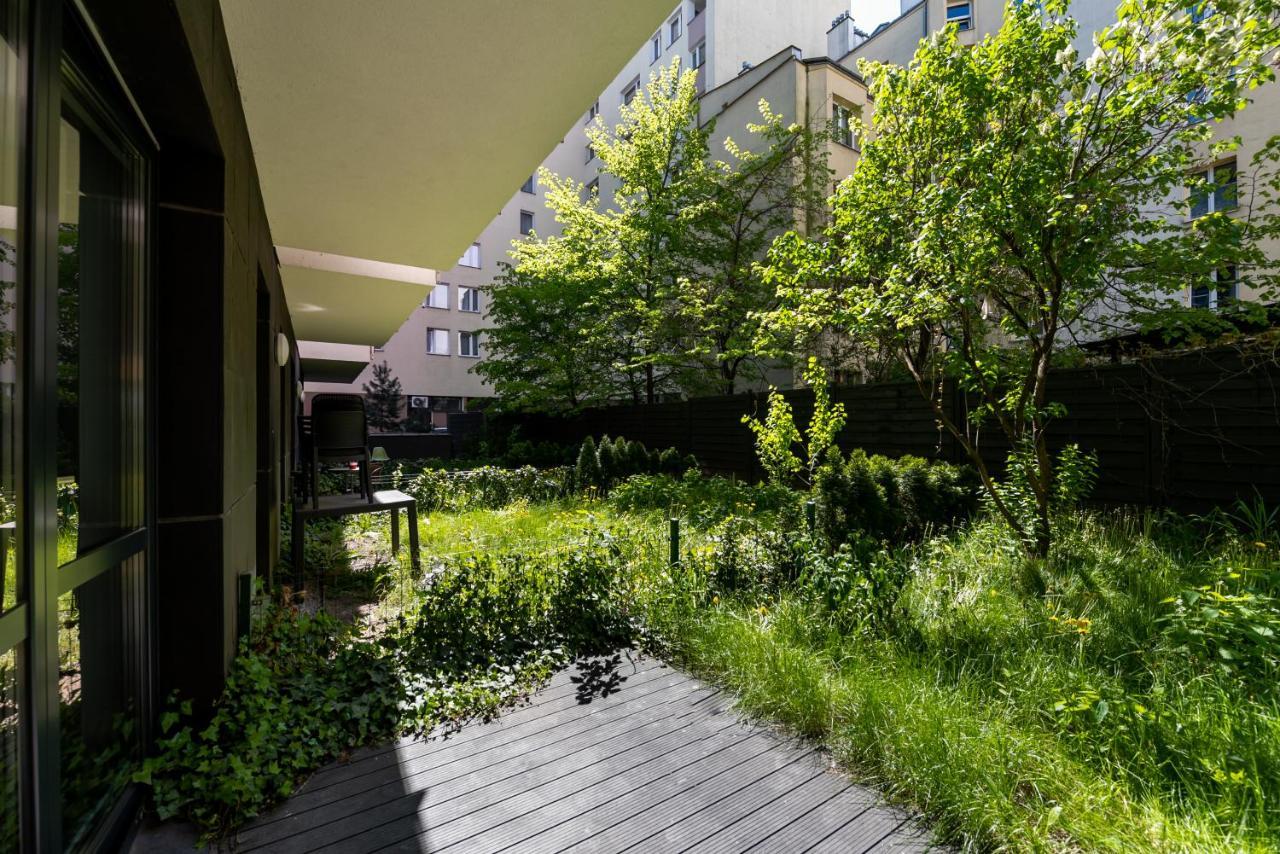 Chlodna Square Apartment *