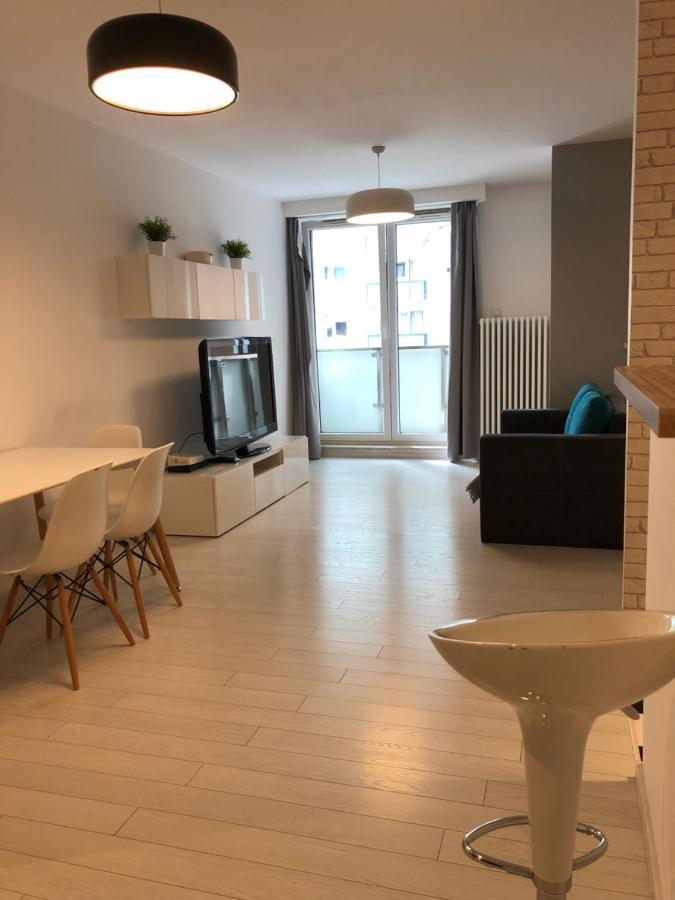 Waw Manhattan Apartment