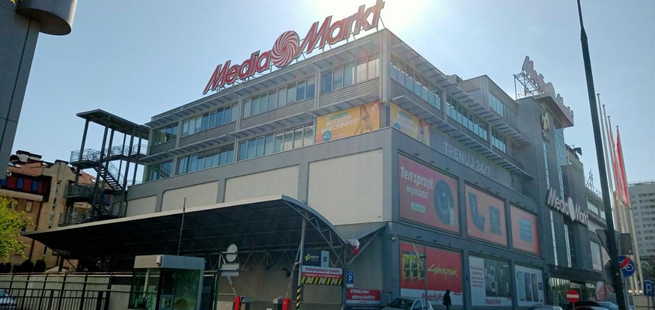 Căn hộ Aura Sky Ostrobramska Prestige *