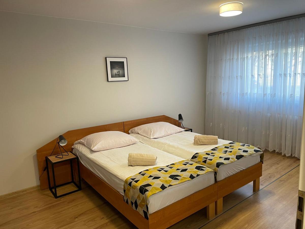 Goscinne O-es-ha Homestay Warsaw