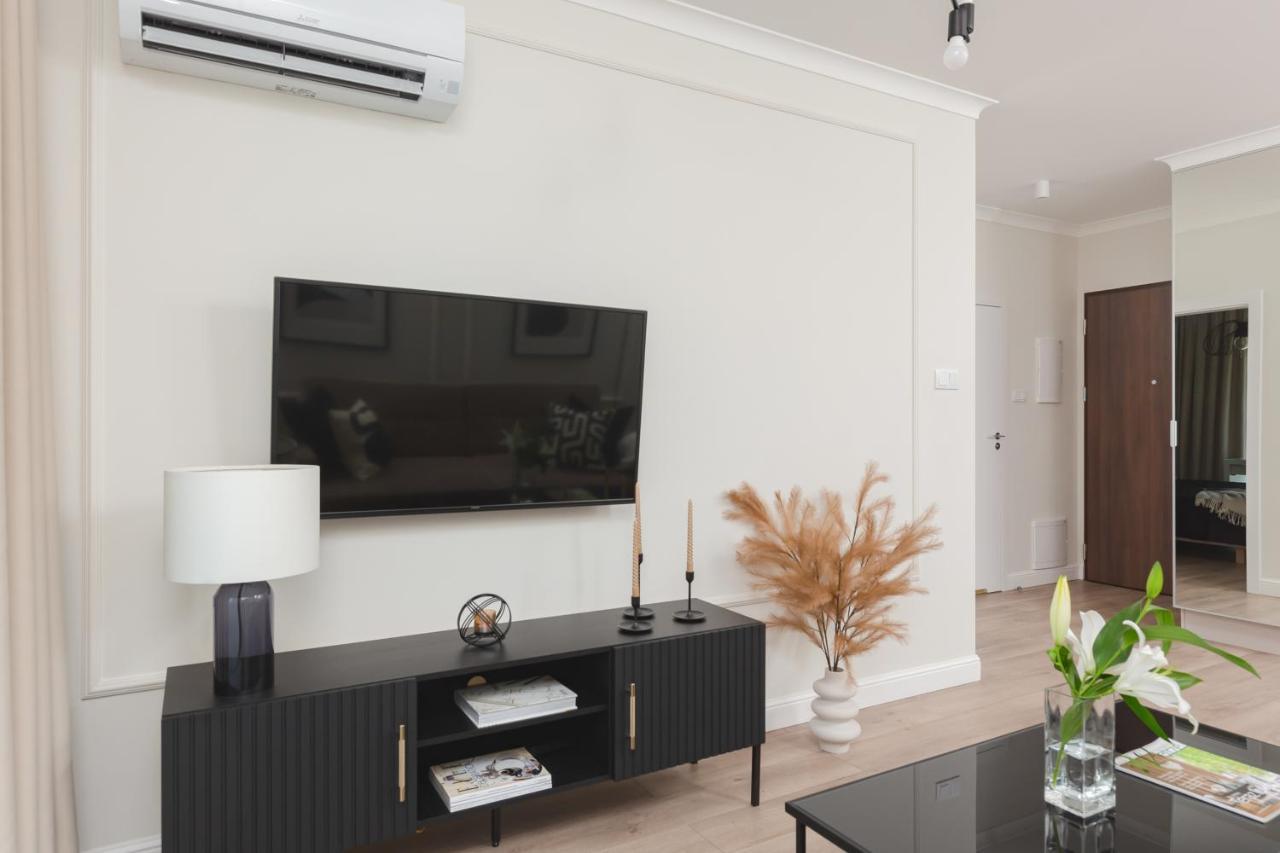 Mennica By Renters Prestige