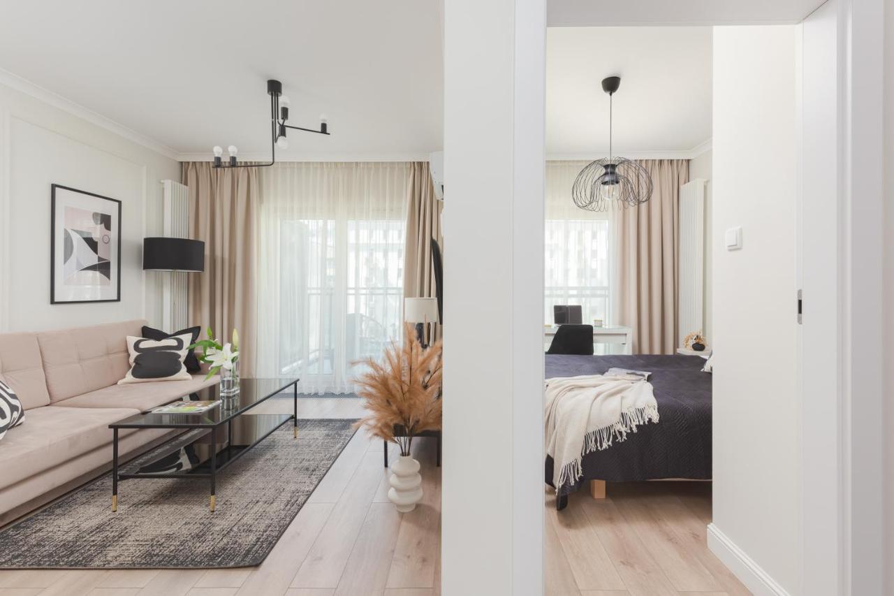 Apartment Mennica By Renters Prestige Warsaw