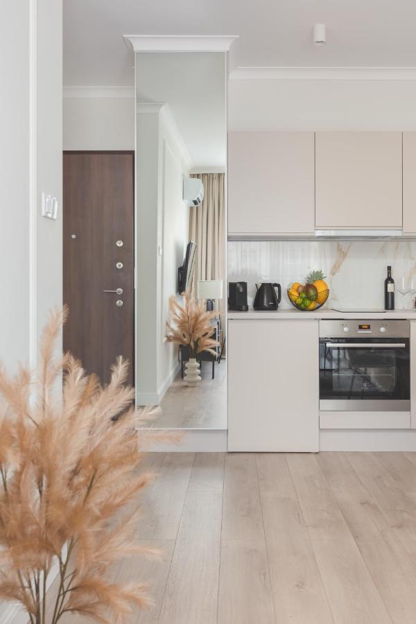 Mennica By Renters Prestige