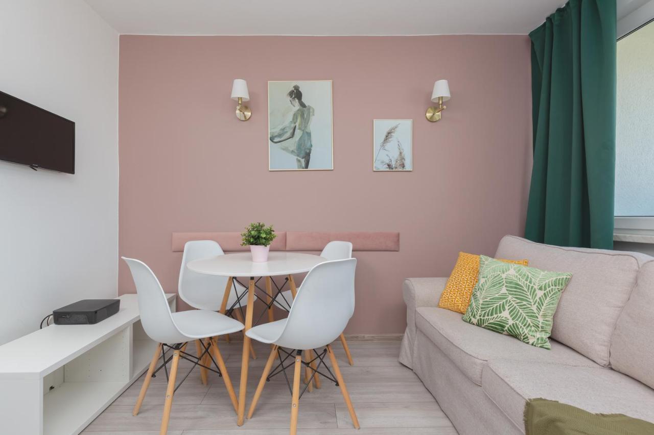 Solec 79 By Renters *