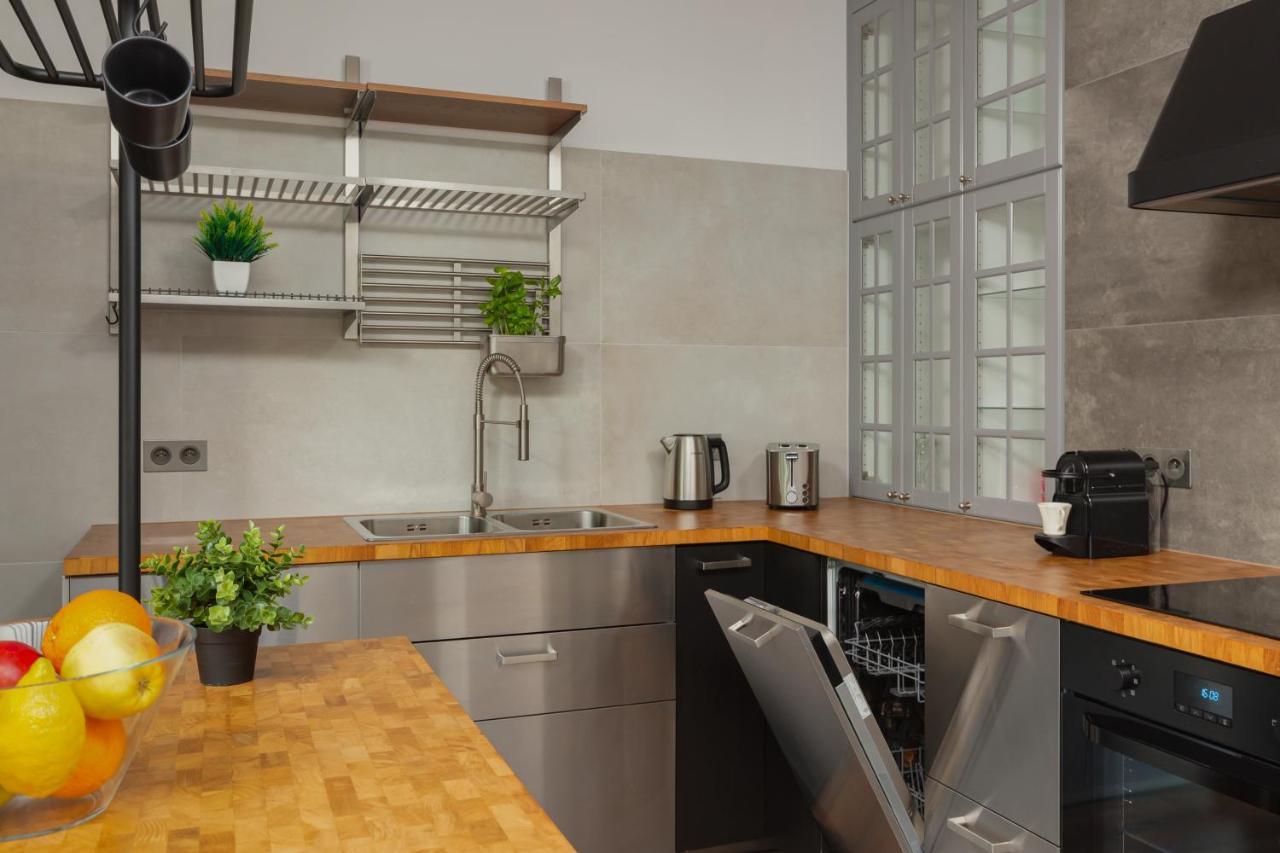 Calisia By Renters *