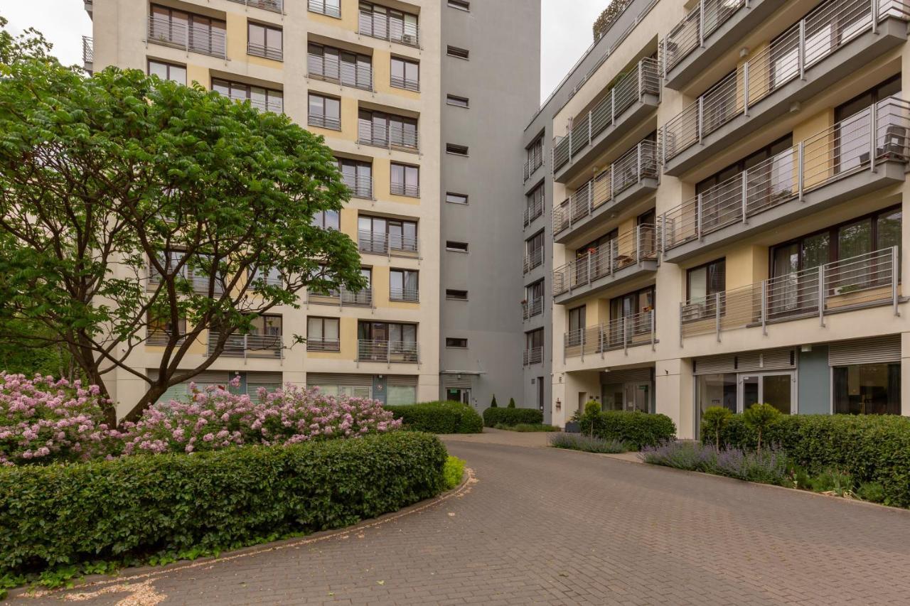 Calisia By Renters Apartment