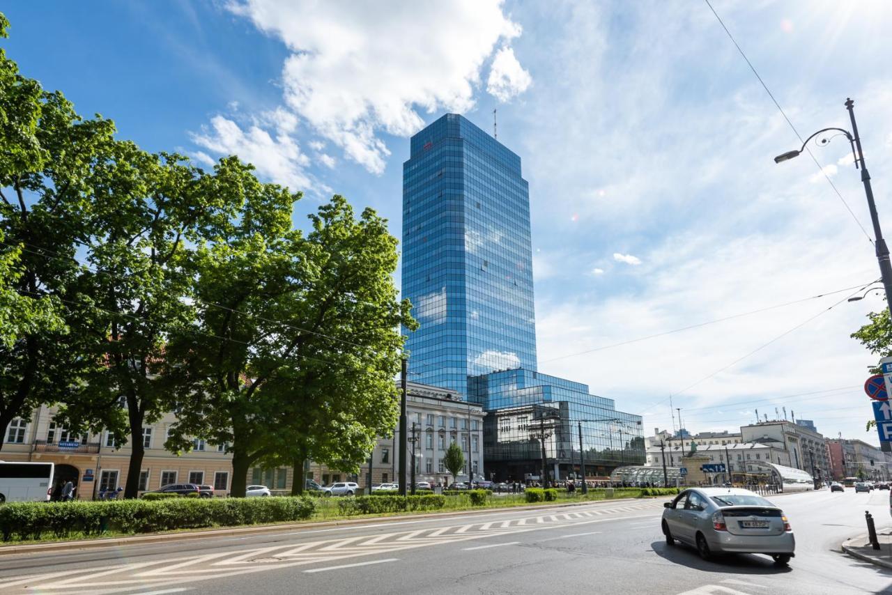 Aleja Solidarnosci Modern Warsaw
