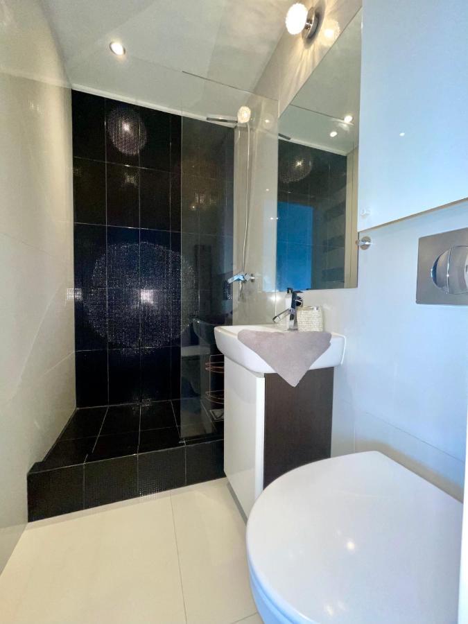 Sasi - Cozy For 6 People In Centre Apartment Warsaw