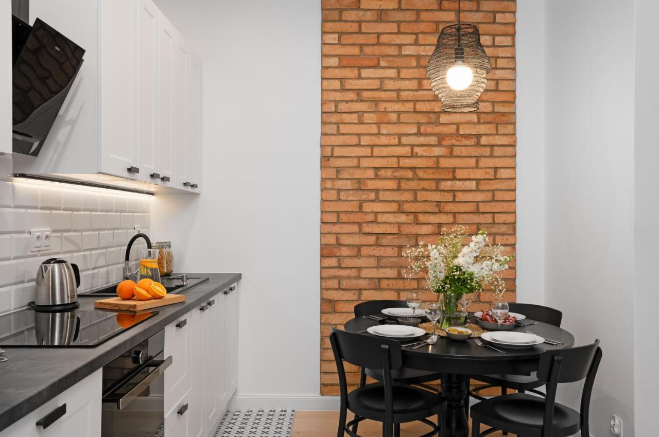 Oomph 2 Bedroom Warschau