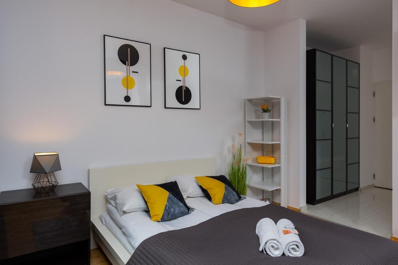 Kolejowa By Renters Apartamento Varsóvia