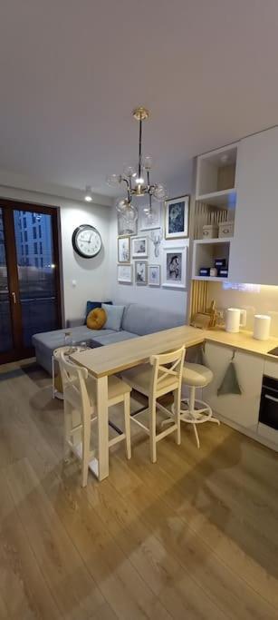 Kawalerka Mokotow Cybernetyki Apartment *