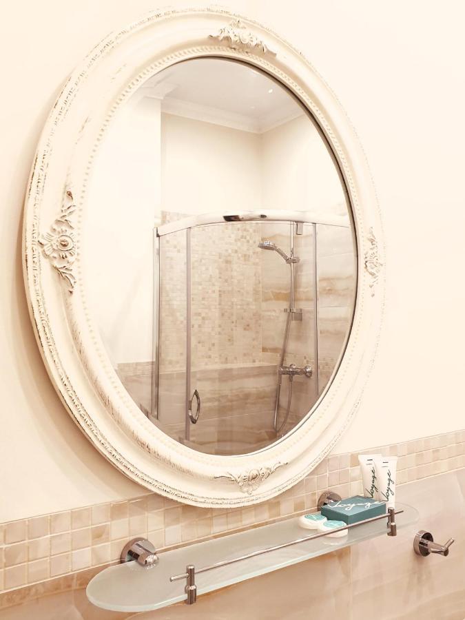 Old Town Essence Apartment *