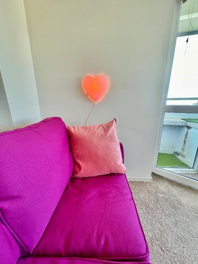 Apartment Lily Metro Wifi 1 Gbs 70'tv Netflix Hbo Max Appletv