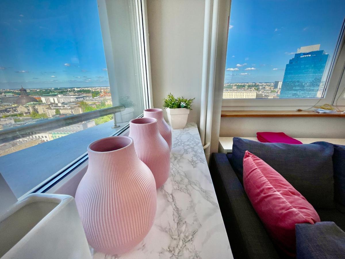 Apartment Lily Metro Wifi 1 Gbs 70'tv Netflix Hbo Max Appletv Warsaw