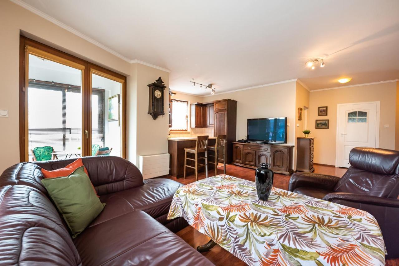 Arkadia Homely Apartment Warsaw