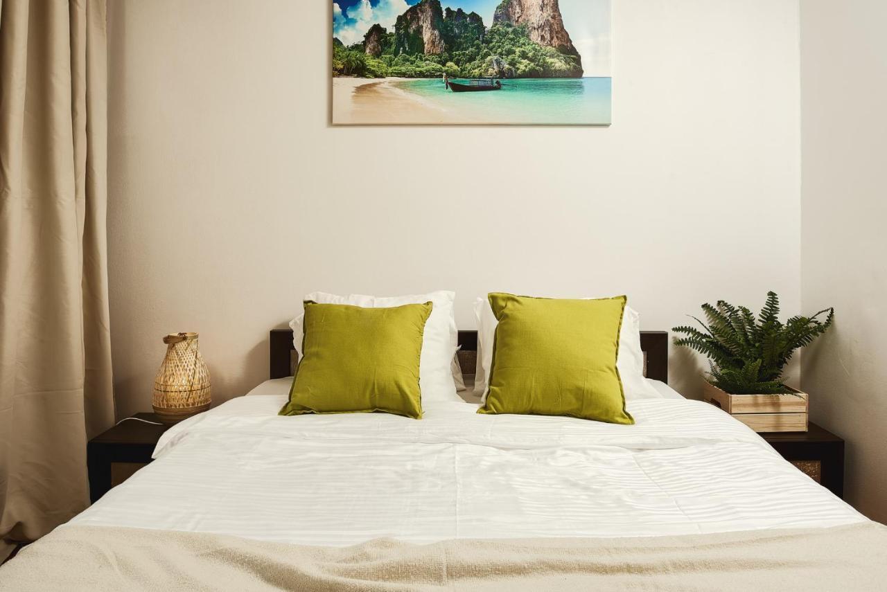 Lumina Spacious Near The Railway Station * Warsaw