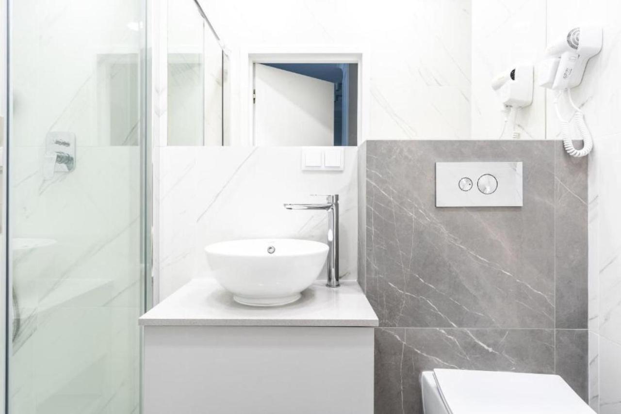 Apartament Mennica - Golden Apartment Warsaw