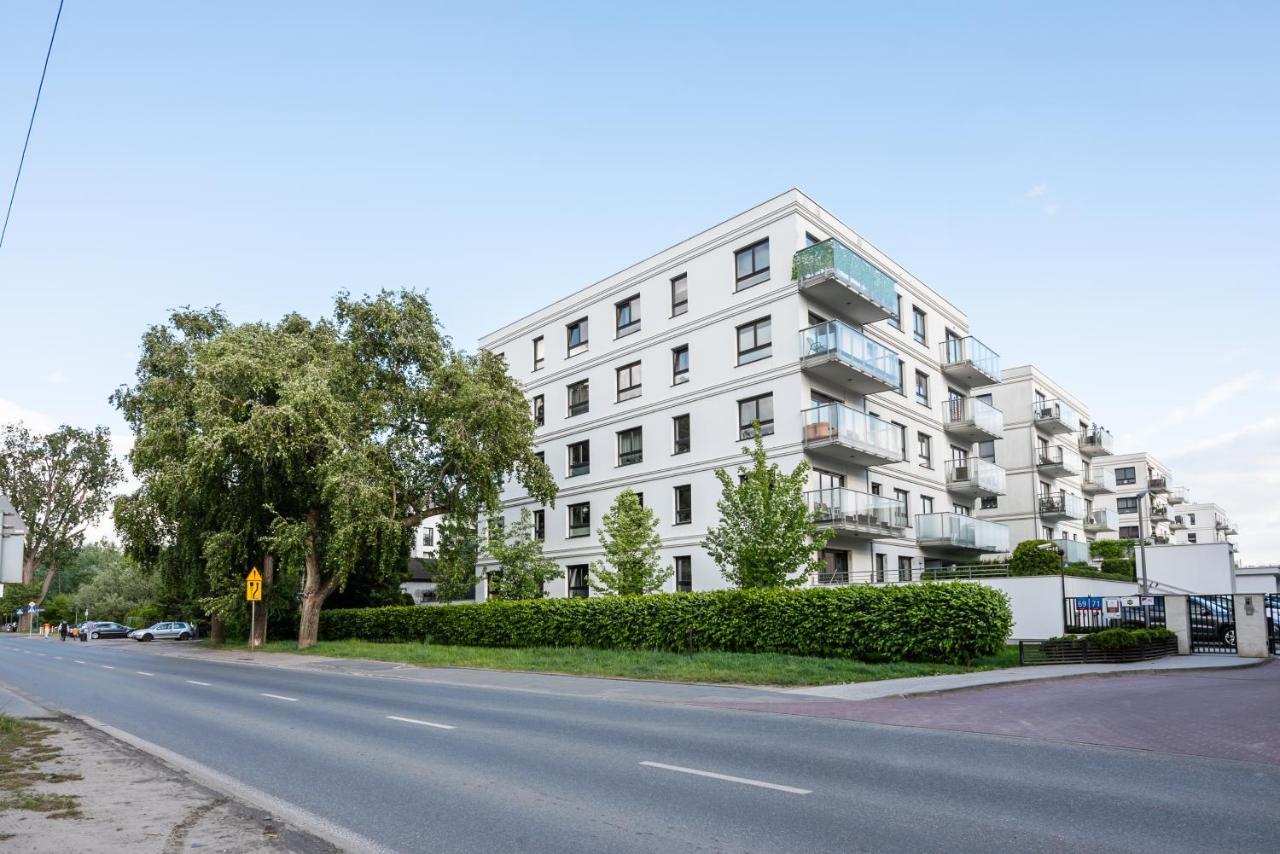 Apartment Bartycka Elegant Warschau