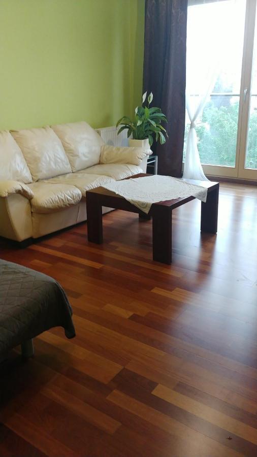 Apartamento Wilanow - Sarmacka 1b Varsóvia