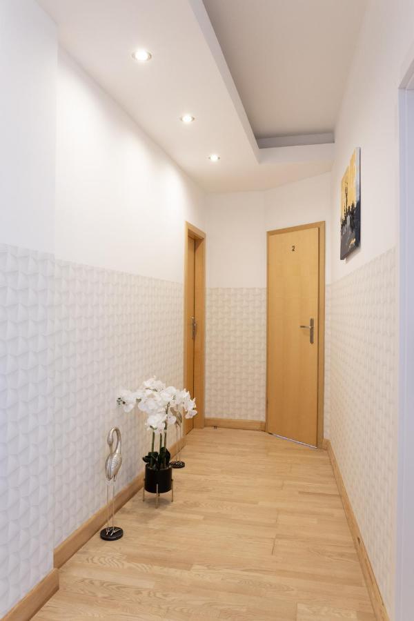 Clicktheflat Szkolna Palace Of Culture Homestay Warsaw