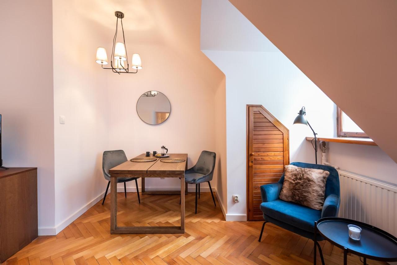 Comfortable Old Town Apartamento