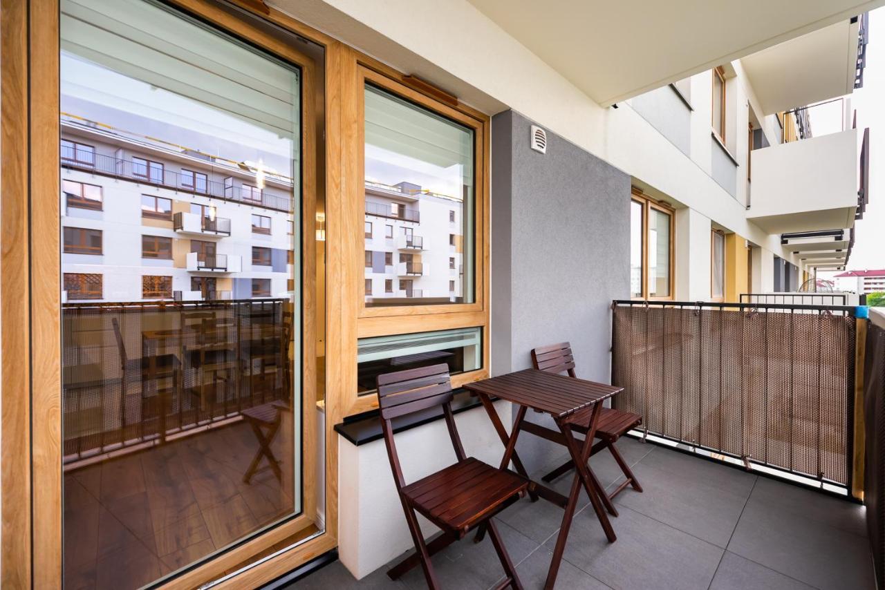 Saska Kepa Bright Apartamento *