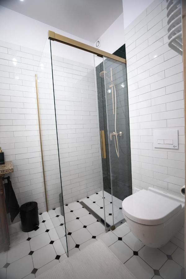 Apartment Concierge Miedziana Warschau