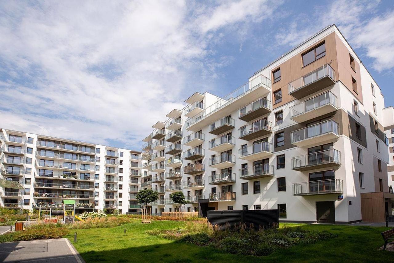 Easy & Comfortable, With Balcony, Very Close To The Center Apartamento *