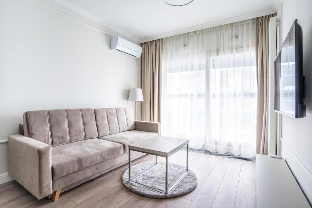 Golden - Mennica Apartamento *