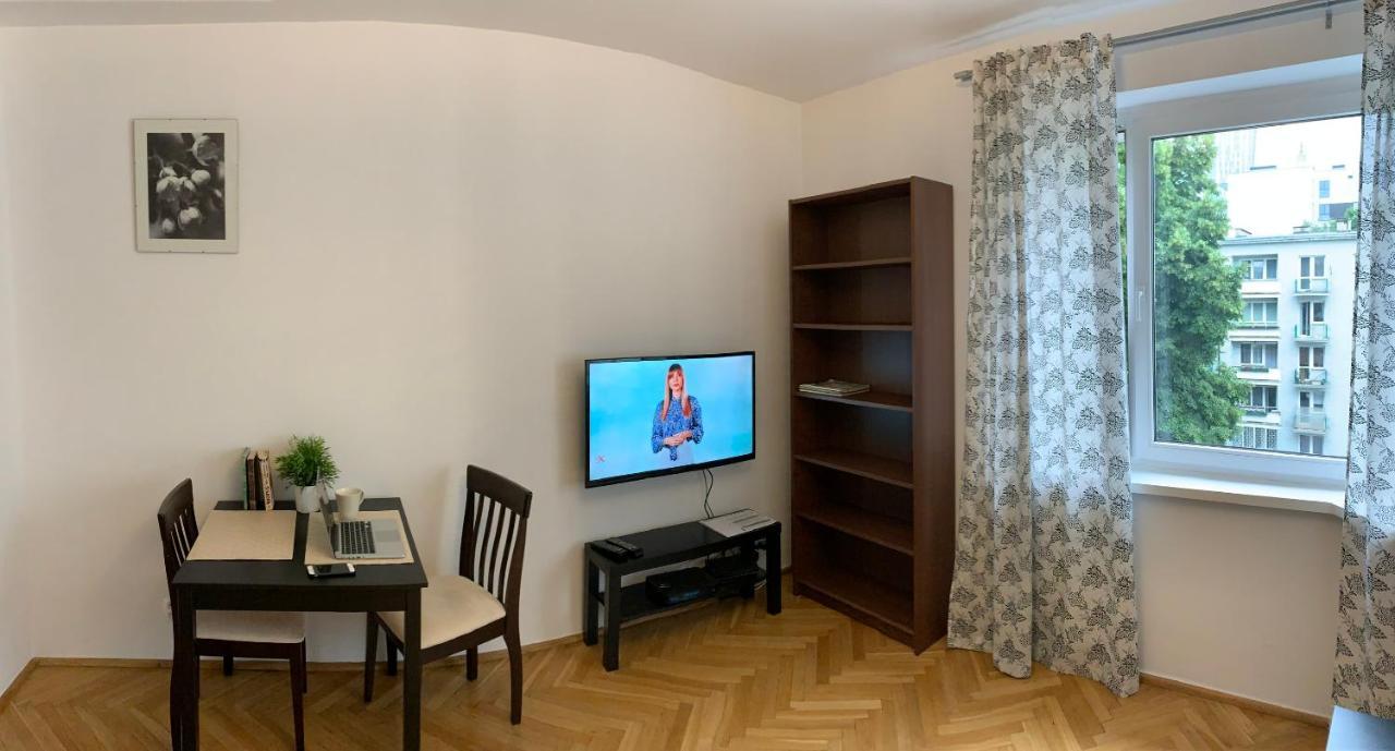 Căn hộ Zlota 81 *