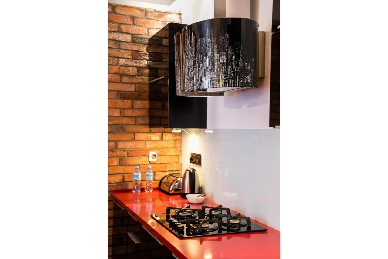 Nowolipki Red Apartment