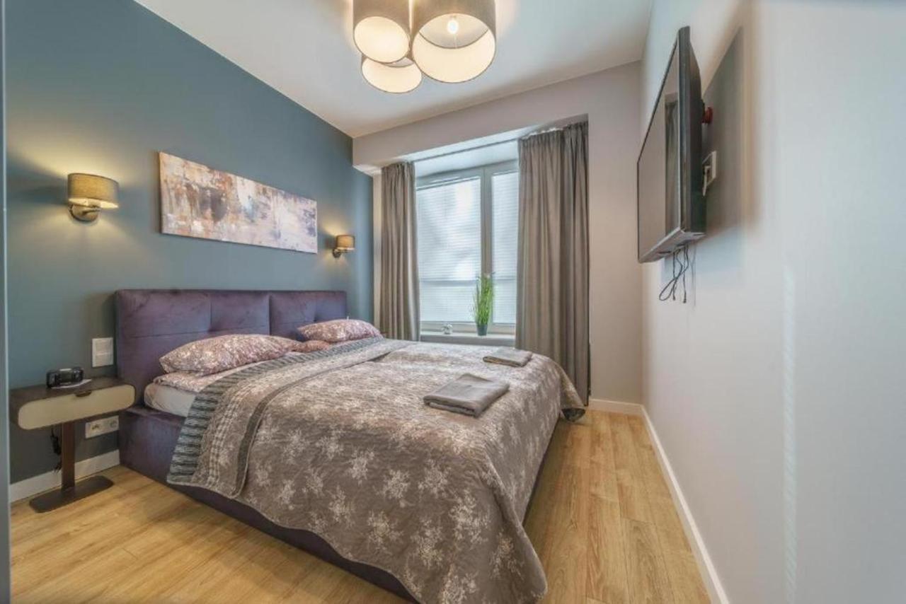 Spacious And Cozy-city Center-snn65\59
