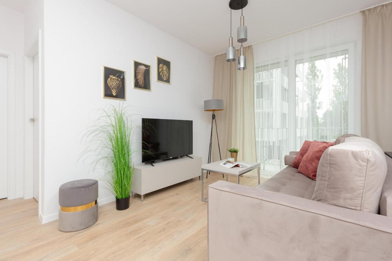 Stacja Wola Guminska By Renters * Warsaw