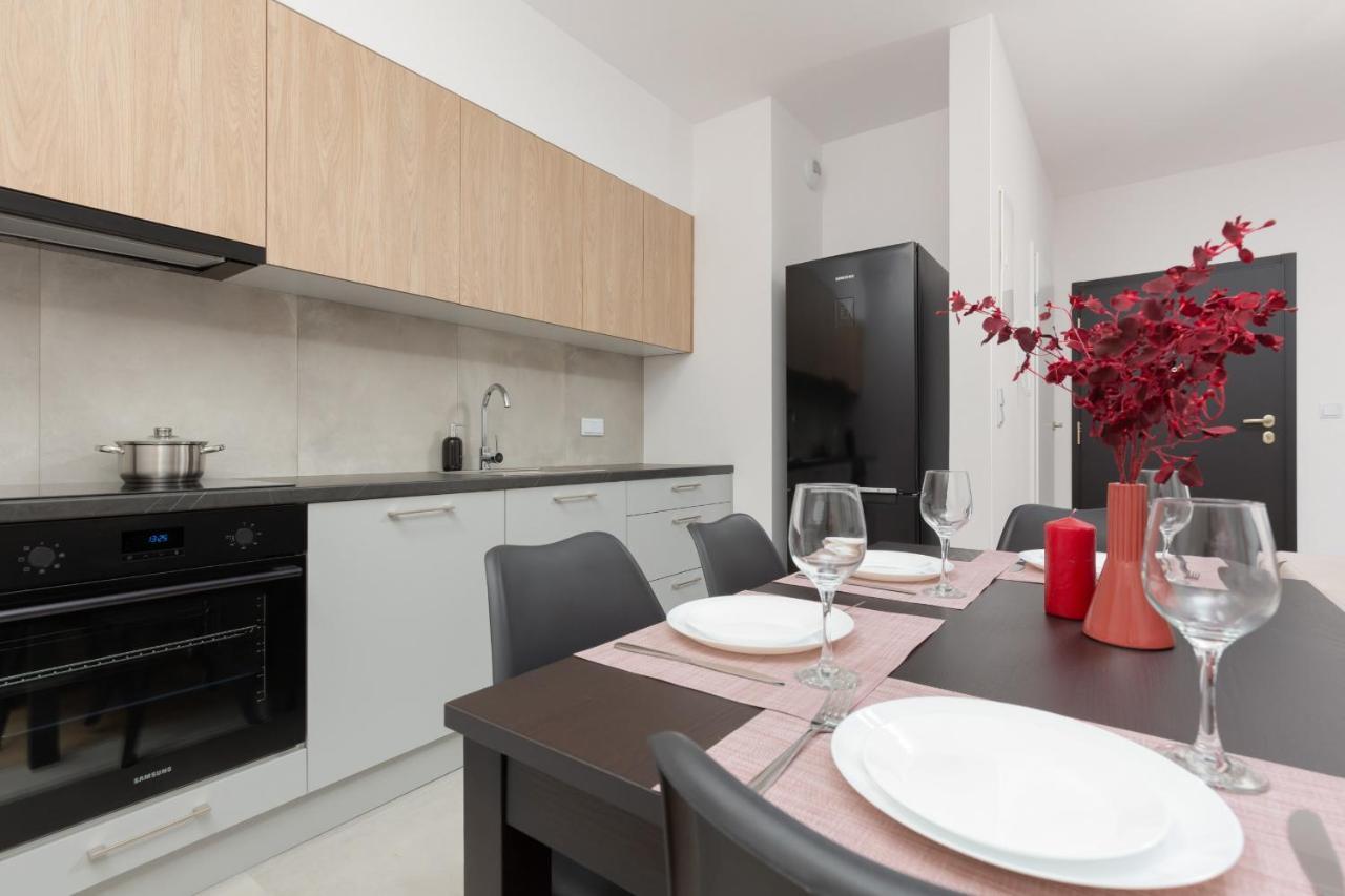 Apartment Stacja Wola Guminska By Renters Warsaw