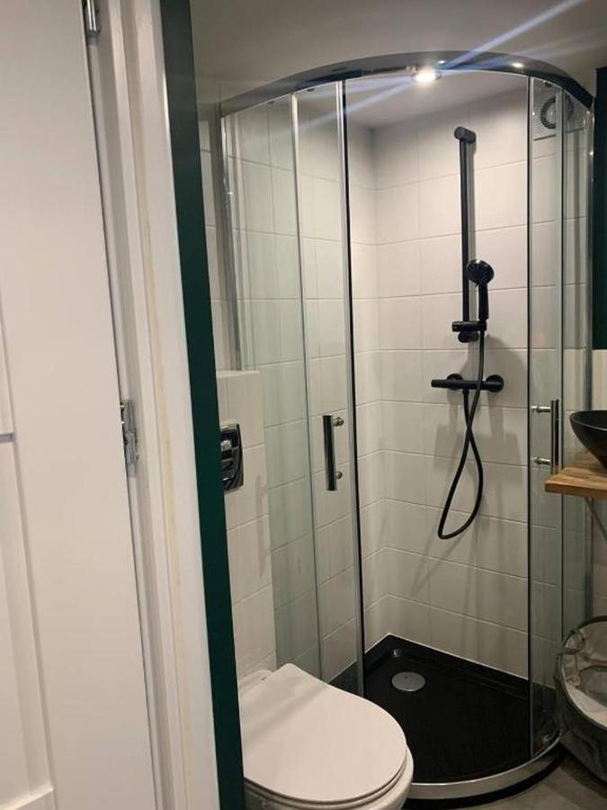 Golden Apartments- Center - Zl65 Apartment *