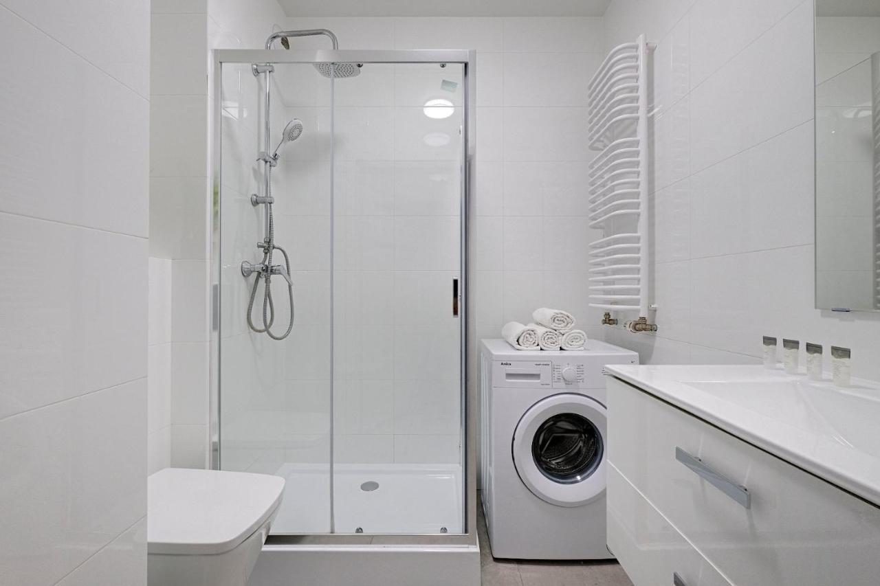 2br Apt Strzelecka 24 With Balcony