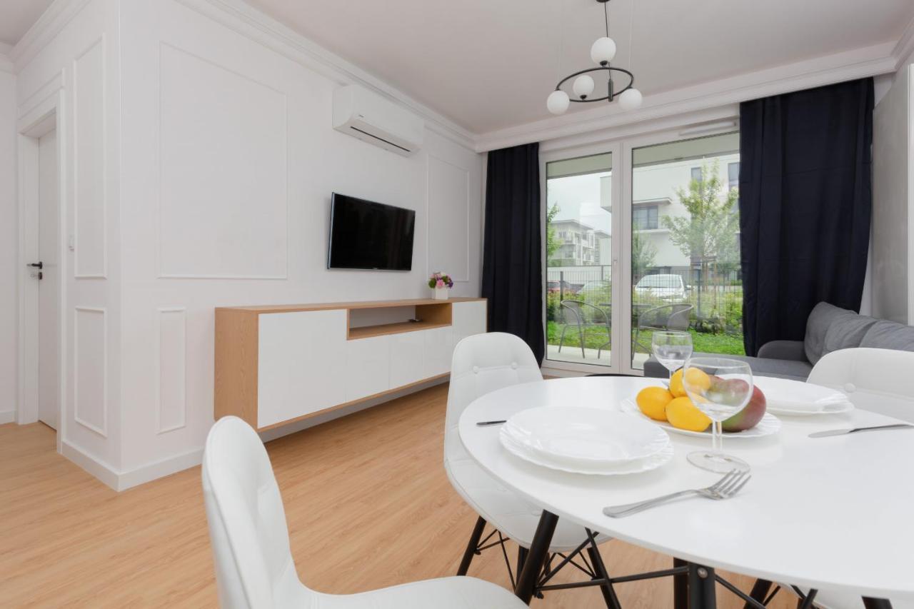 Bemowo Coopera Parking & Taras By Renters Prestige Apartamento Varsóvia