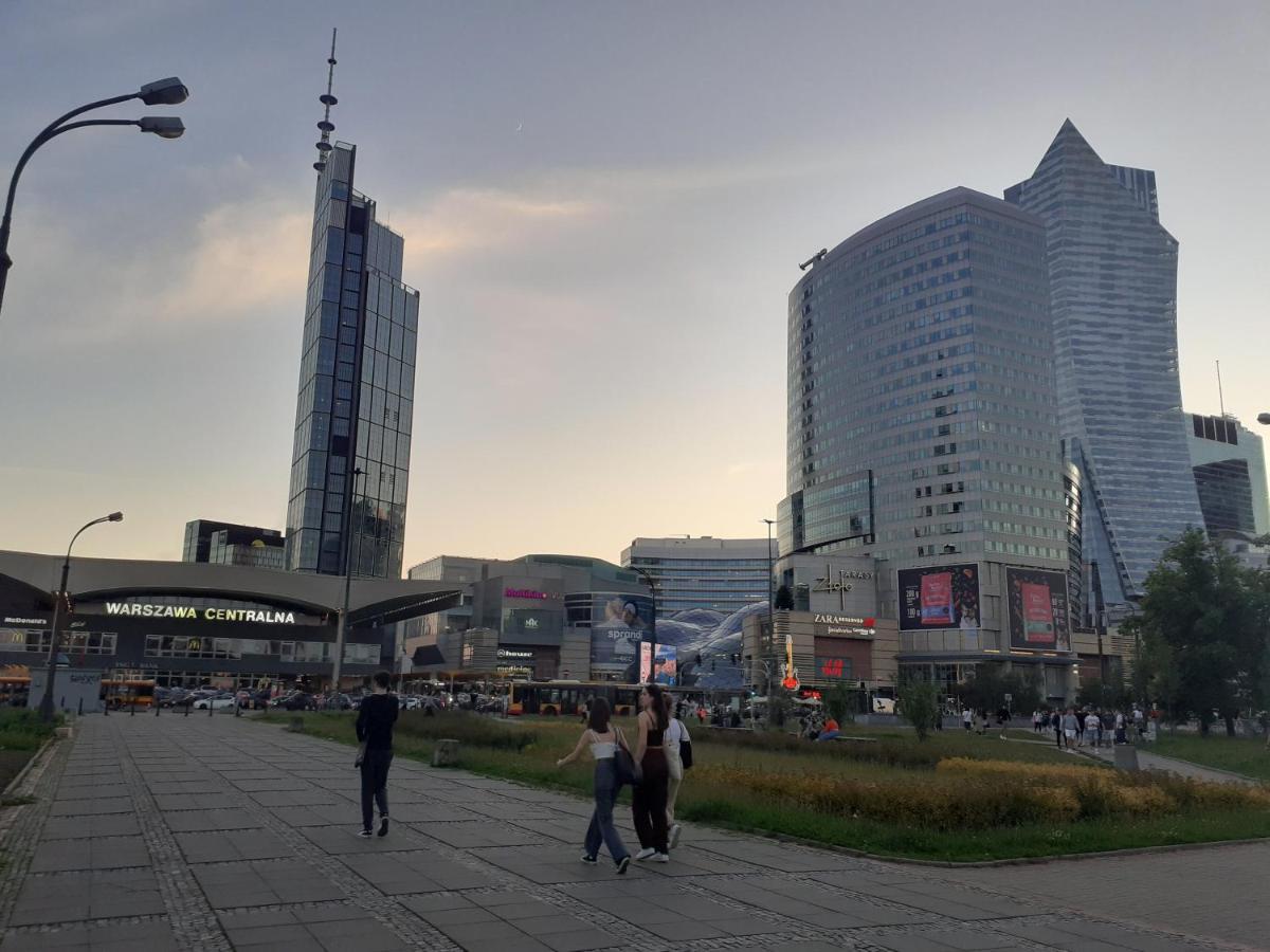 Centrum Złote Tarasy Metro Rondo Onz Balkon Warszawa