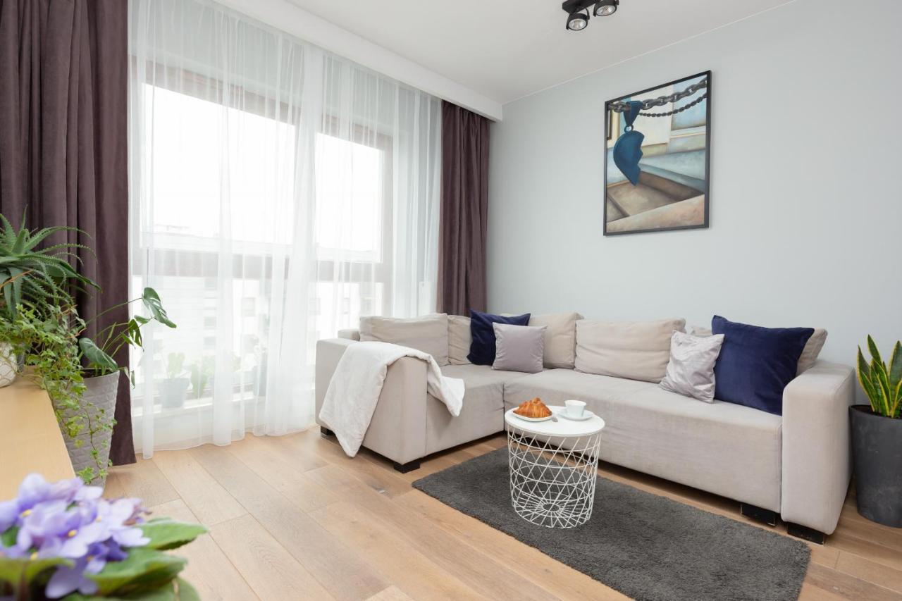 Mokotow Two-bedroom By Renters Apartment Warsaw