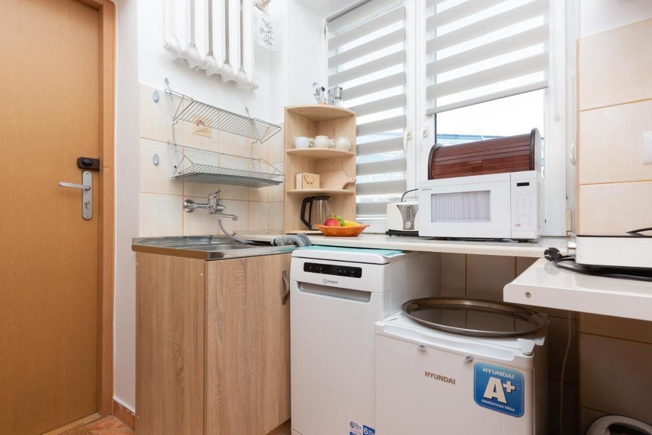 Metro Politechnika Studio Konstytucji By Renters Apartment Warsaw