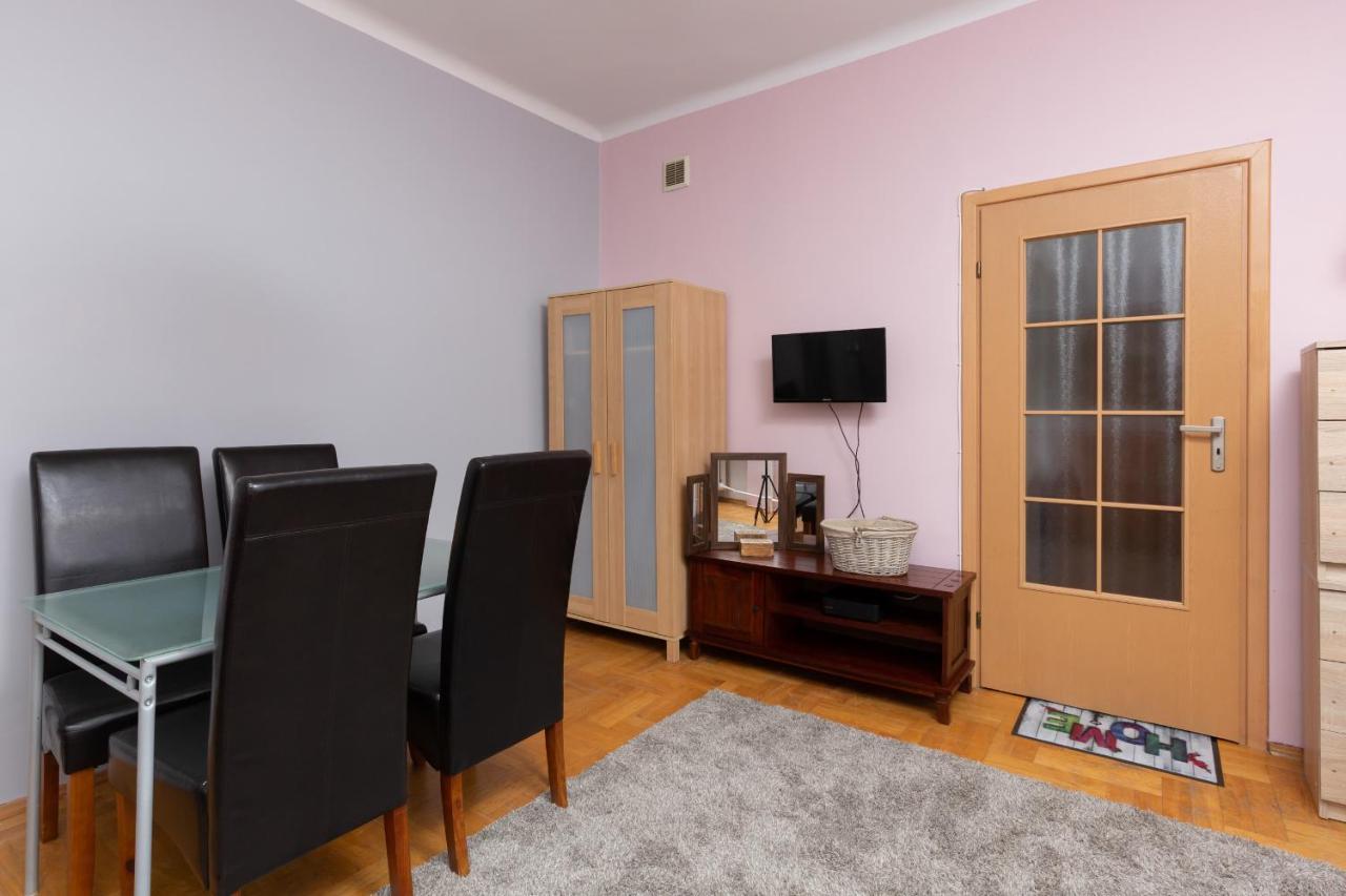 Apartment Metro Politechnika Studio Konstytucji By Renters