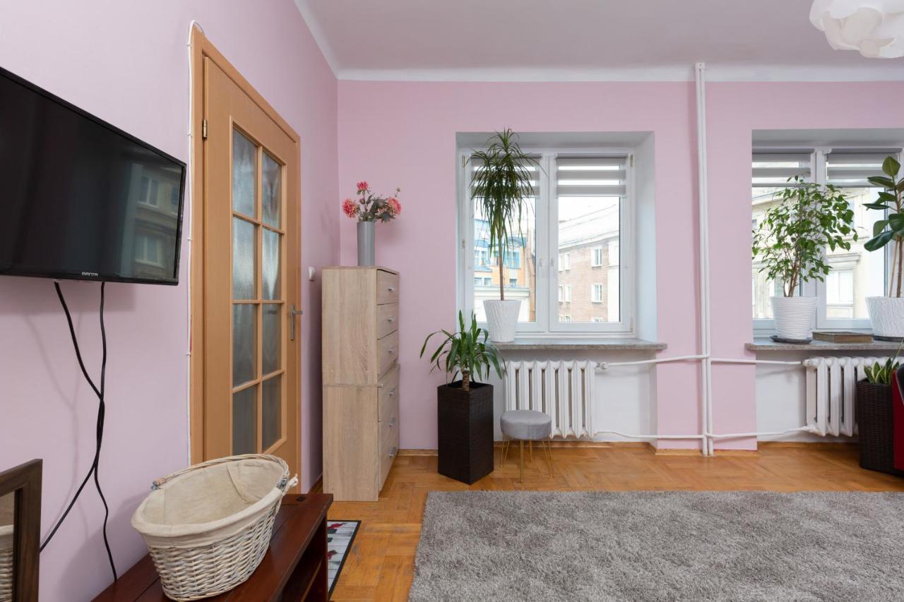 Apartment Metro Politechnika Studio Konstytucji By Renters *